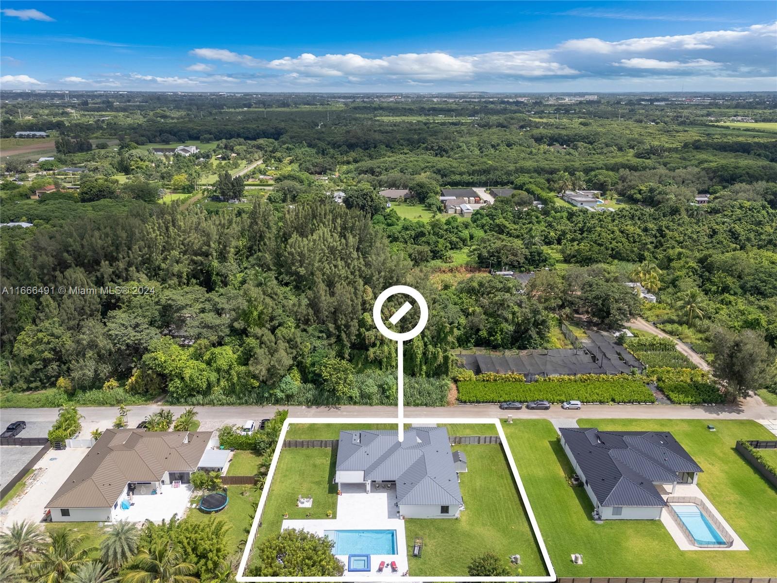 PALMERA GROVE SUBDIVISION - Residential
