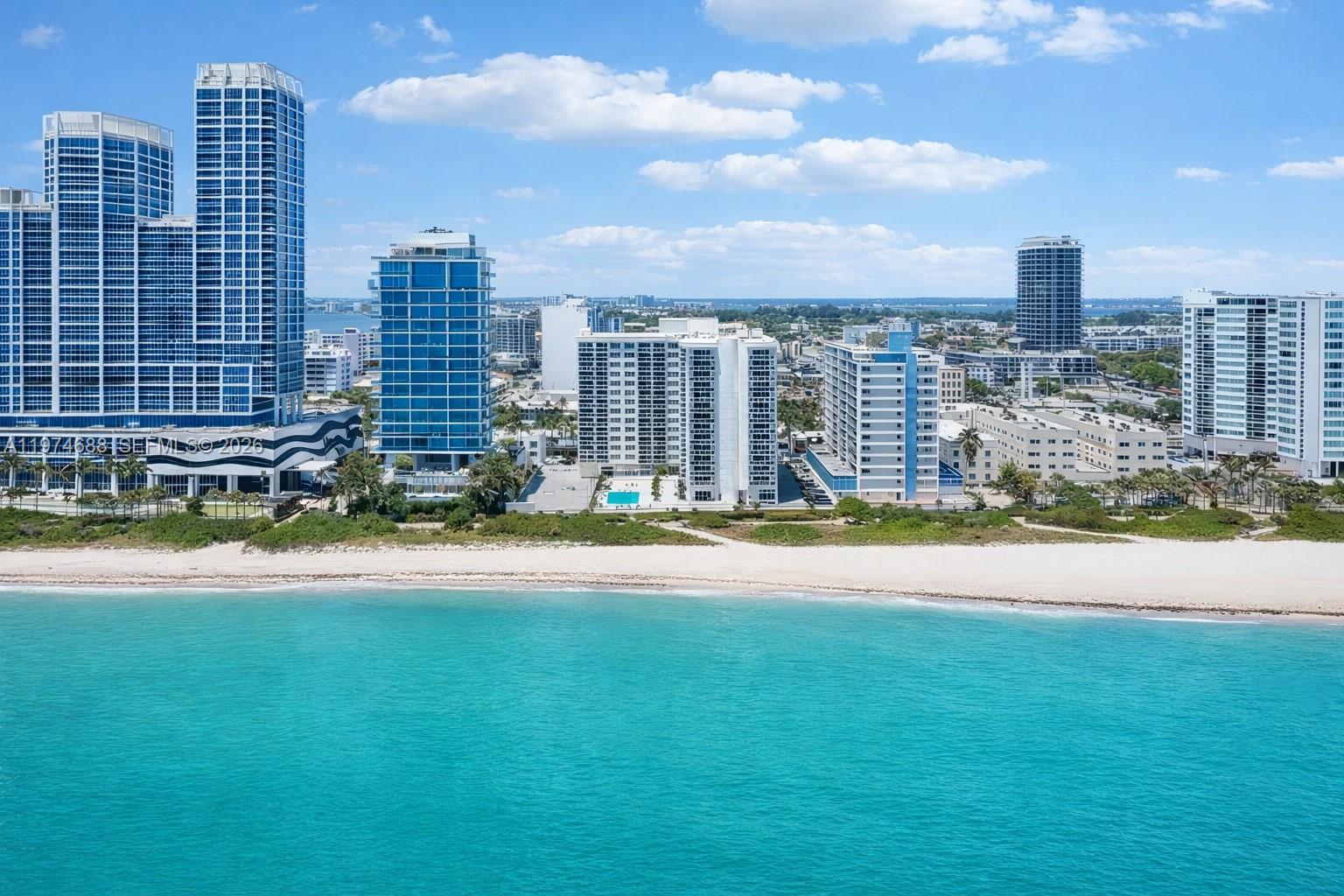 THE COLLINS CONDO - Residential