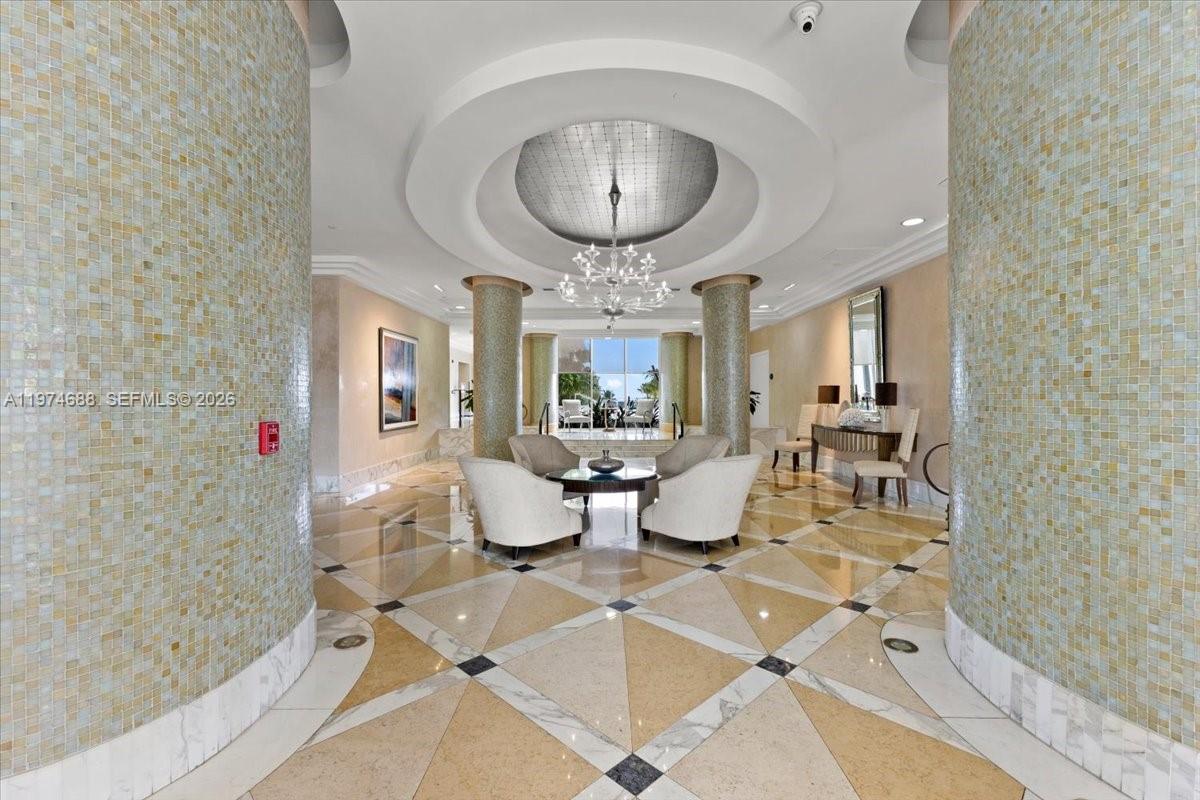 6917 Collins Ave 1512