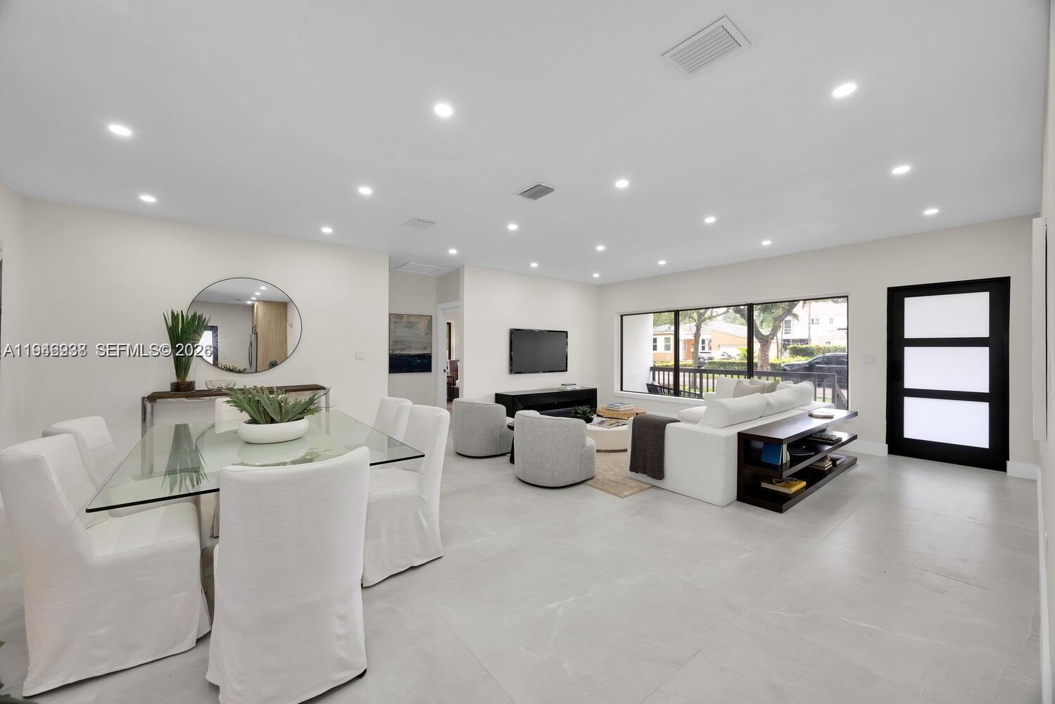 COCONUT GROVE SEC 1-CORAL - Residential