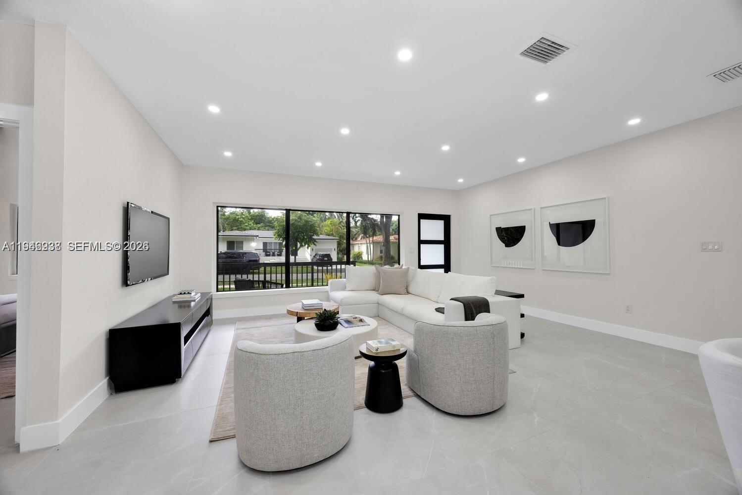 COCONUT GROVE SEC 1-CORAL - Residential