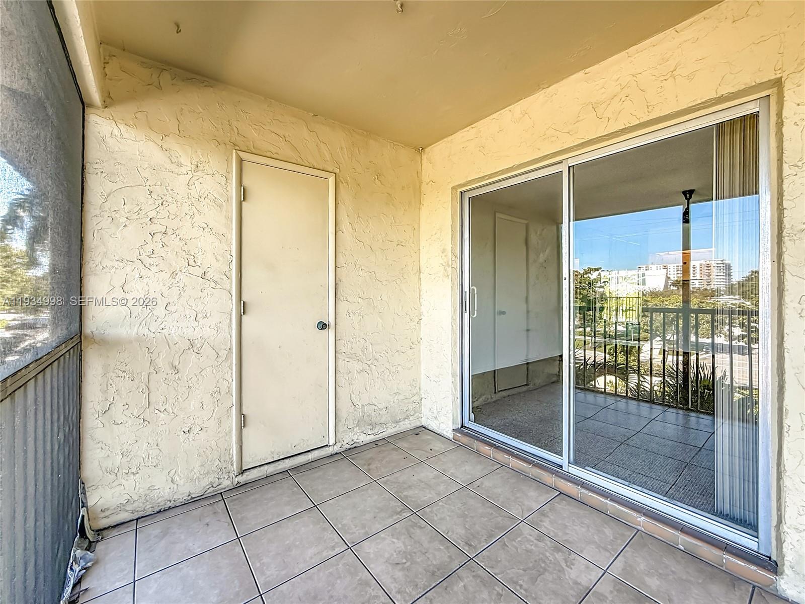 BARCELONA CONDO NORTH BLD - Residential