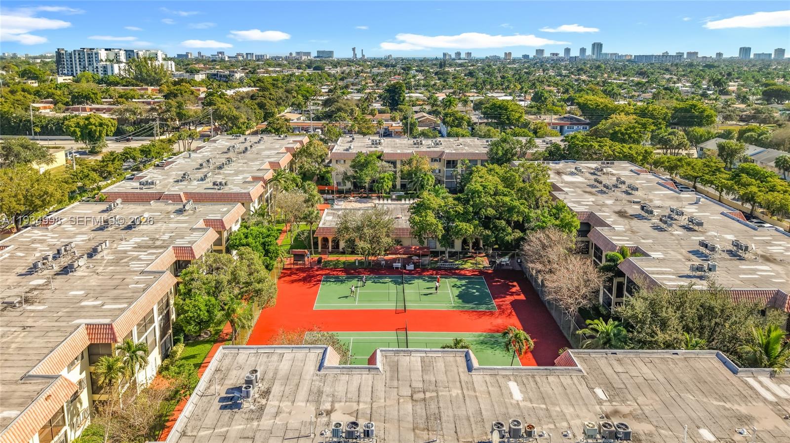 BARCELONA CONDO NORTH BLD - Residential