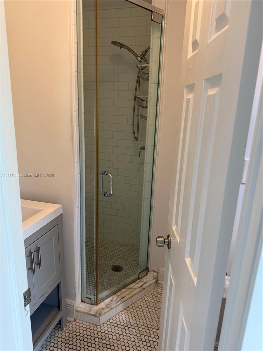 C GAB COUNTRY CLUB SEC 6 - Residential Lease