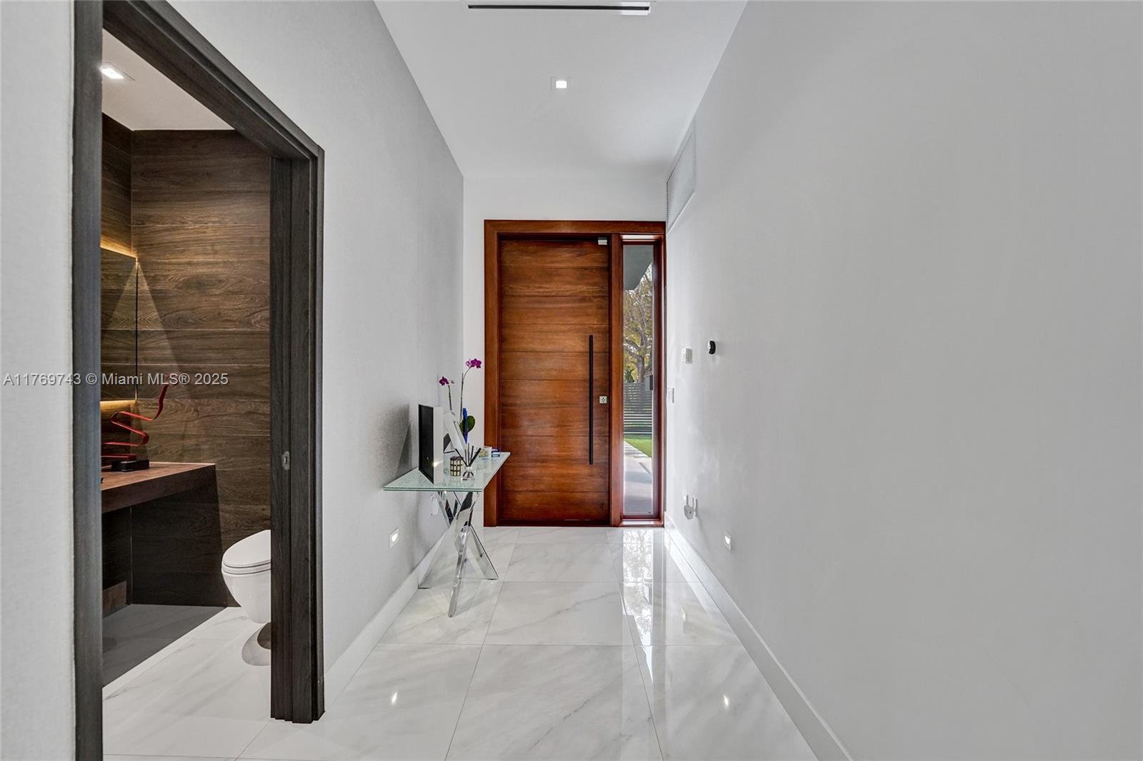 COUNTY SQUIRE ESTATES SEC - Residential Lease