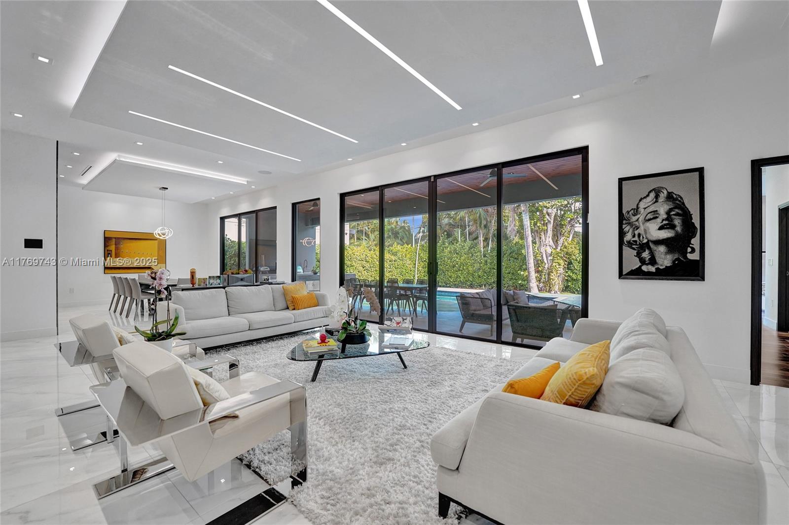 COUNTY SQUIRE ESTATES SEC - Residential Lease
