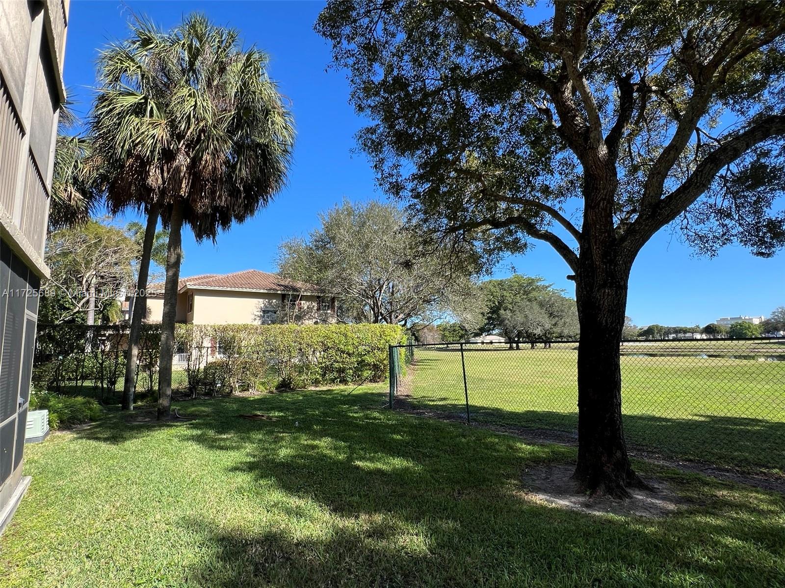ROLLING HILLS GOLF AND - Residential