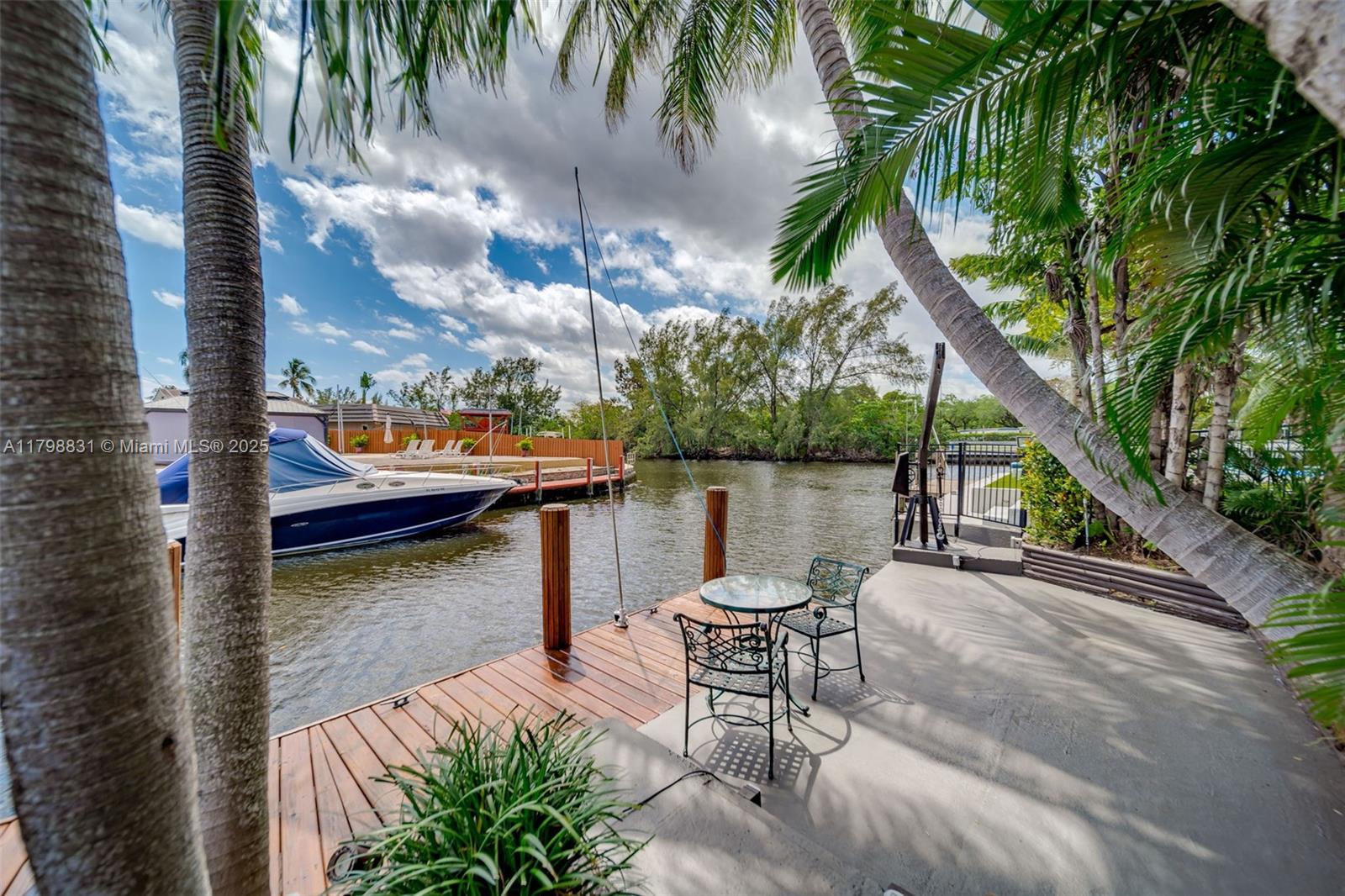 1473 NW 10th St 1-2