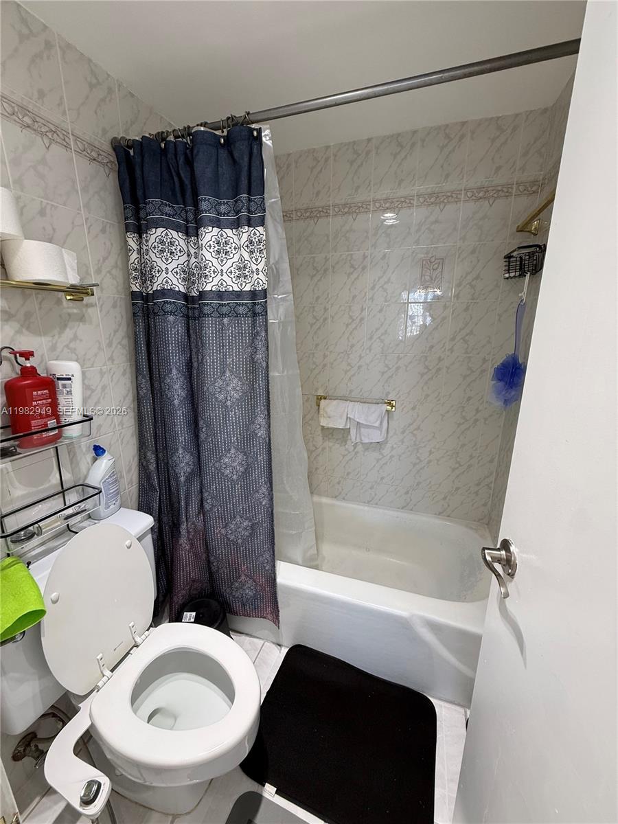 ARLEN HOUSE WEST CONDO - Residential Lease