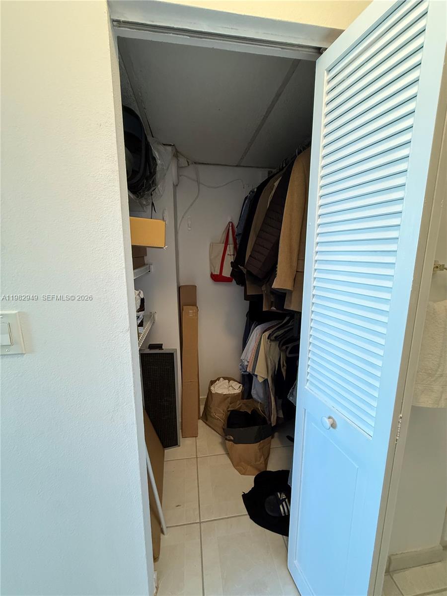 ARLEN HOUSE WEST CONDO - Residential Lease