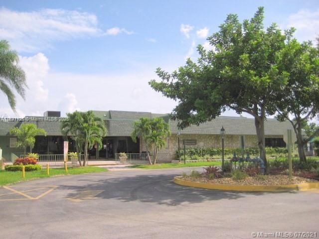 RAMBLEWOOD EAST CONDO - Residential