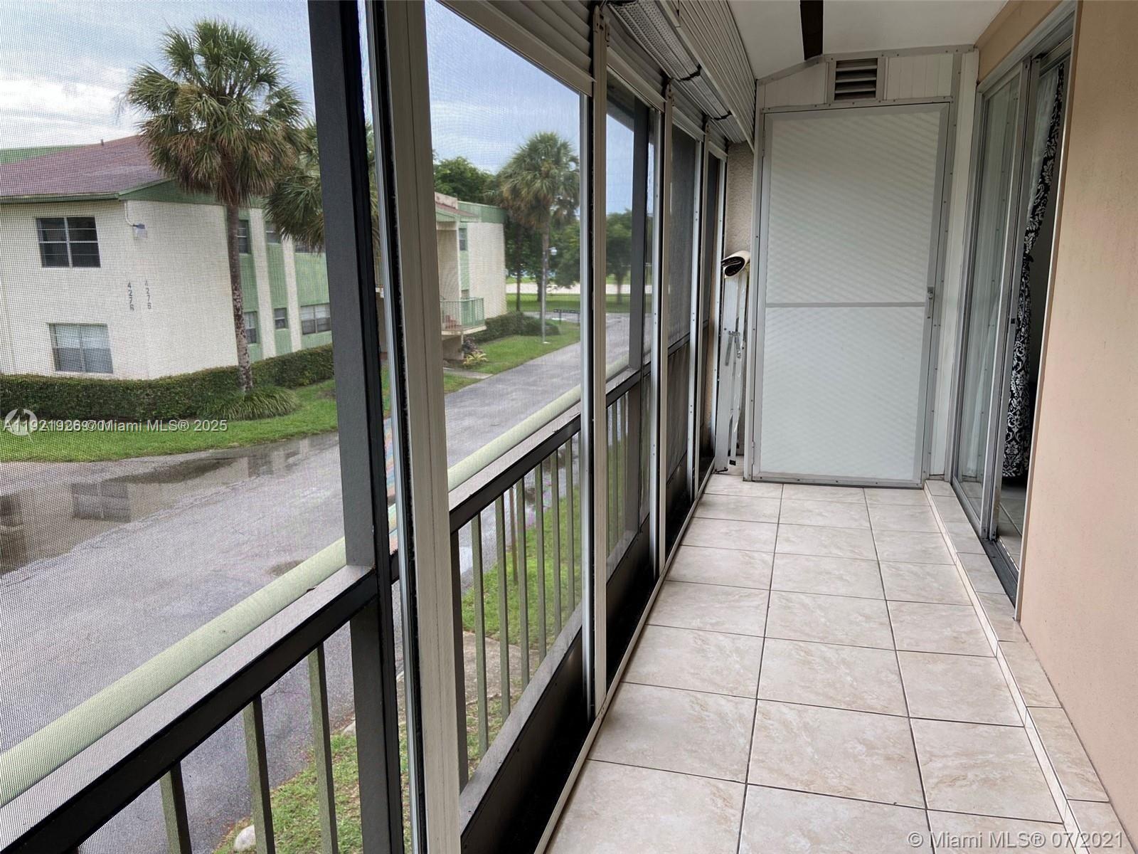 RAMBLEWOOD EAST CONDO - Residential