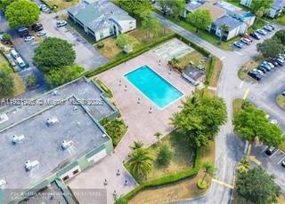 RAMBLEWOOD EAST CONDO - Residential