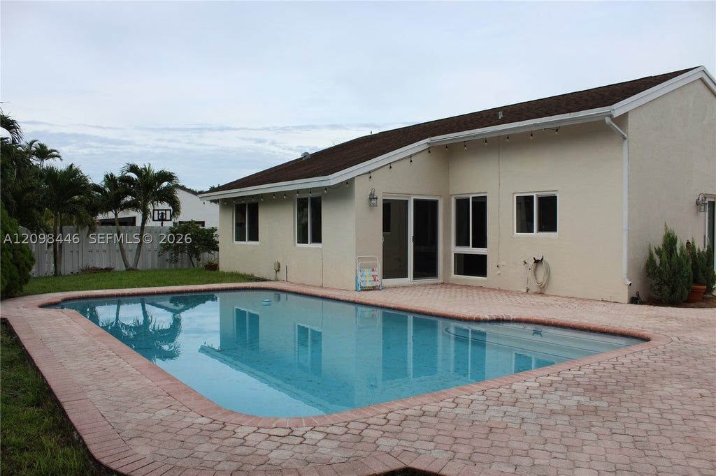 Photo of 681 Pine Ridge Ter #681, Davie, FL 33325 (MLS # A12098446)