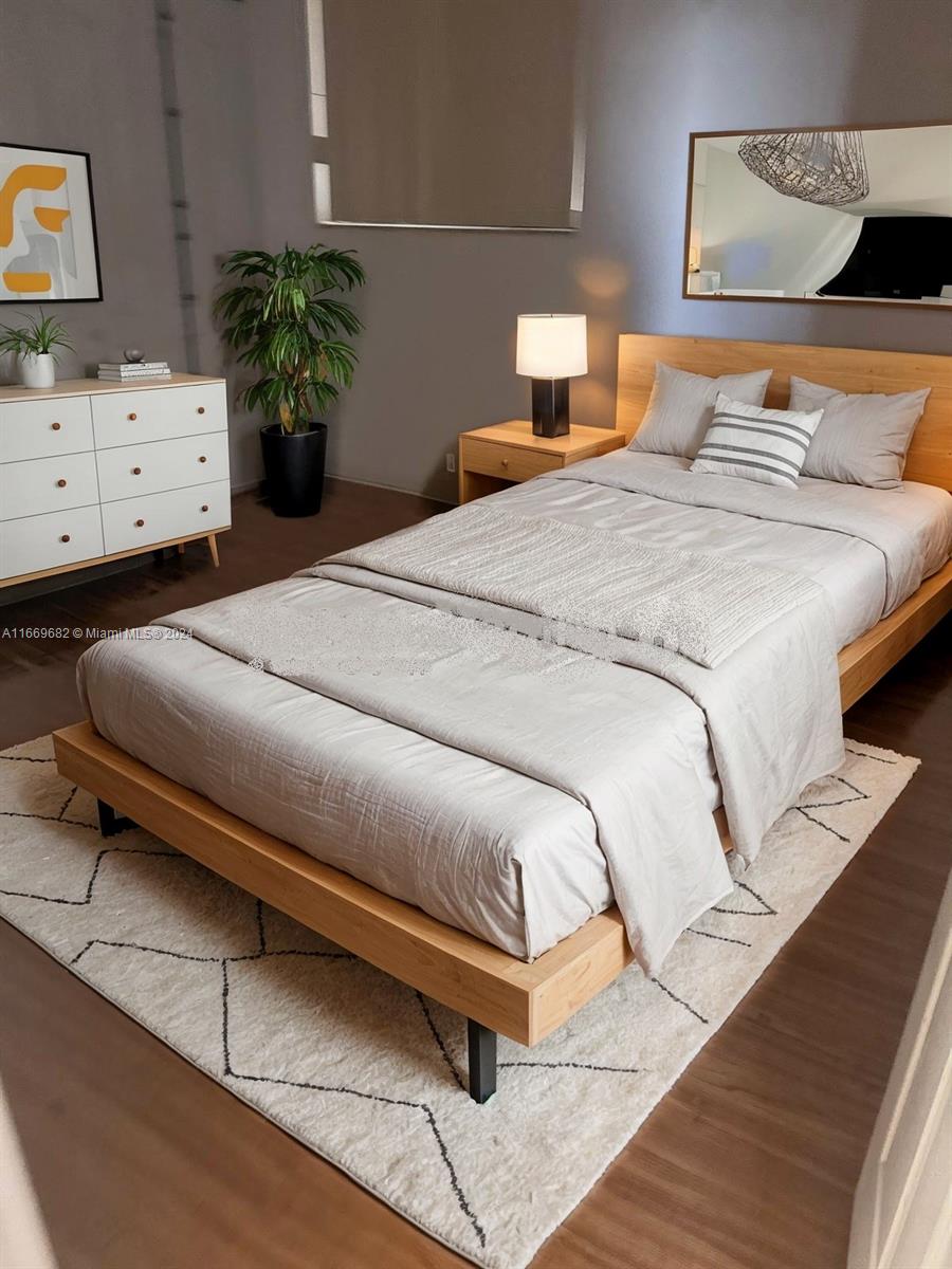 SAMARI LAKE EAST CONDO - Residential Lease