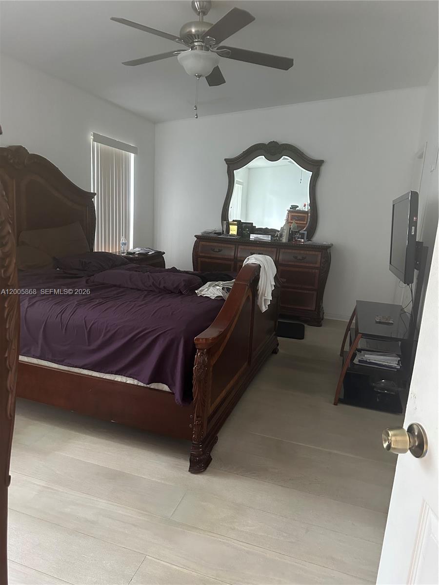 LESLIE ESTS SEC SIX - Residential