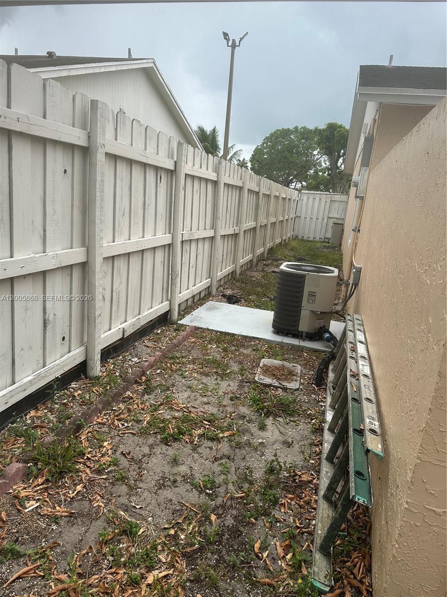 LESLIE ESTS SEC SIX - Residential