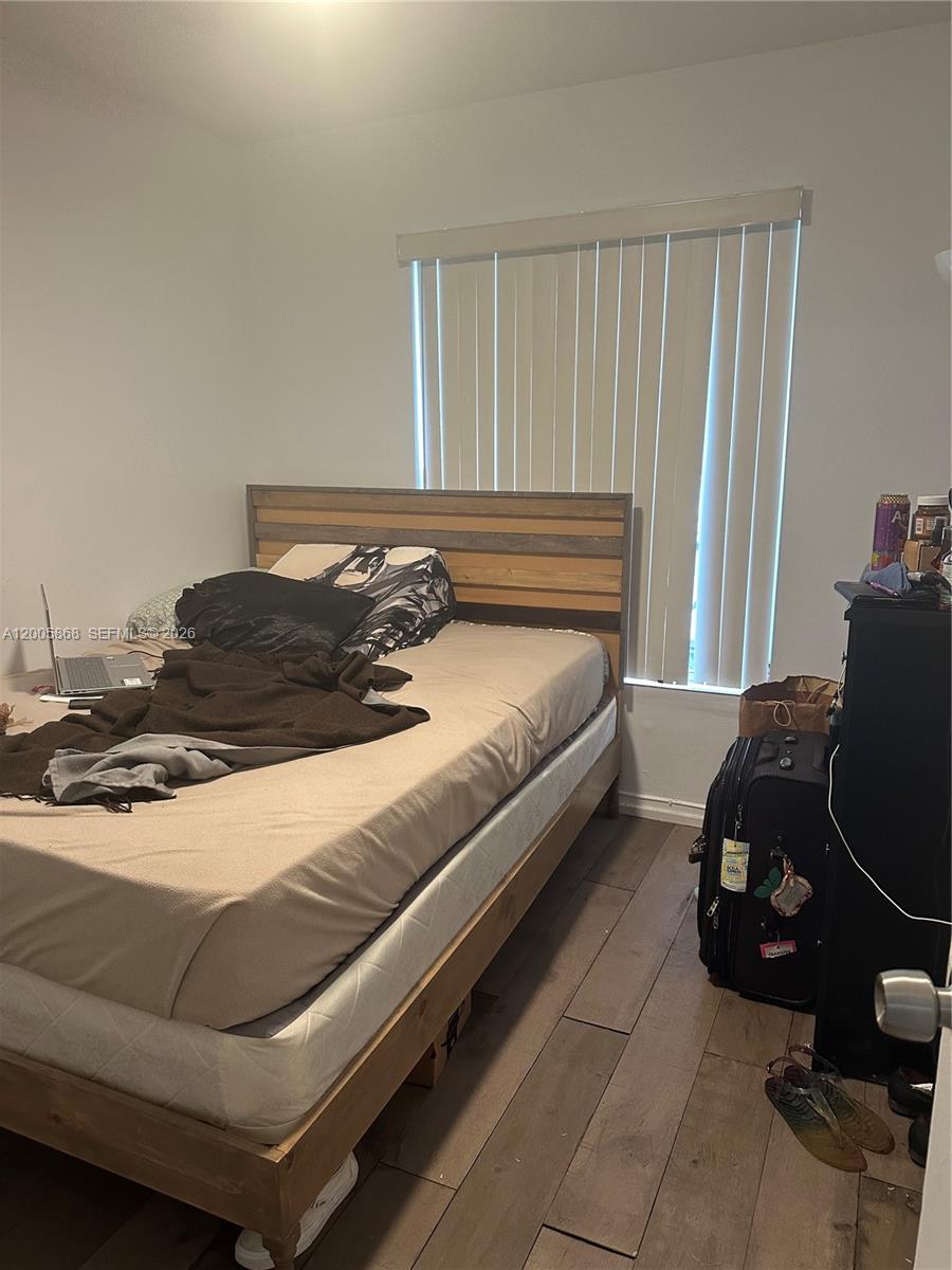 LESLIE ESTS SEC SIX - Residential