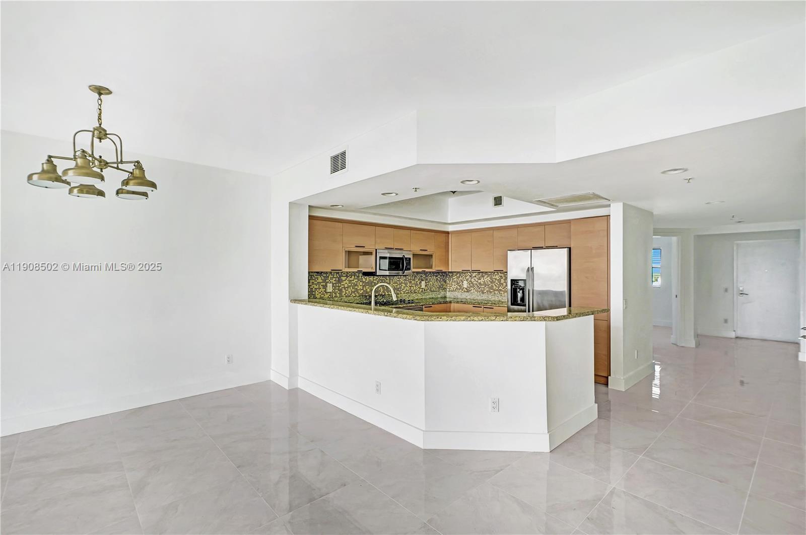 THE OAKS I CONDO - Residential Lease