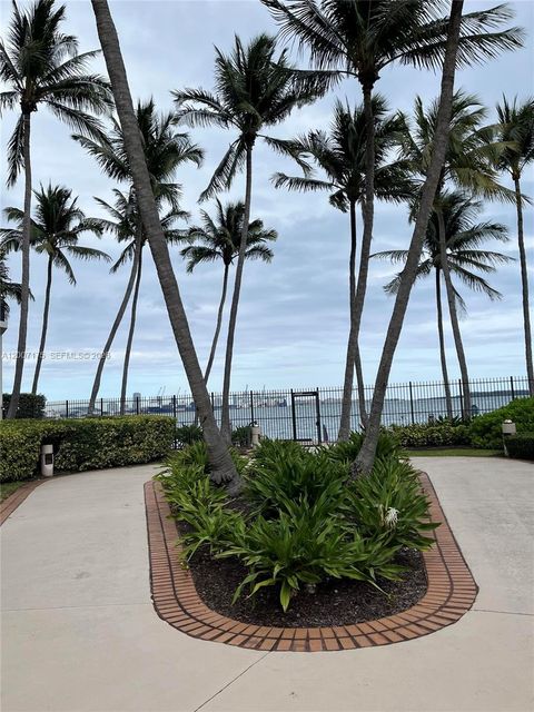 Tiny photo for 540 Brickell Key Dr #1809, Miami, FL 33131 (MLS # A12007175)