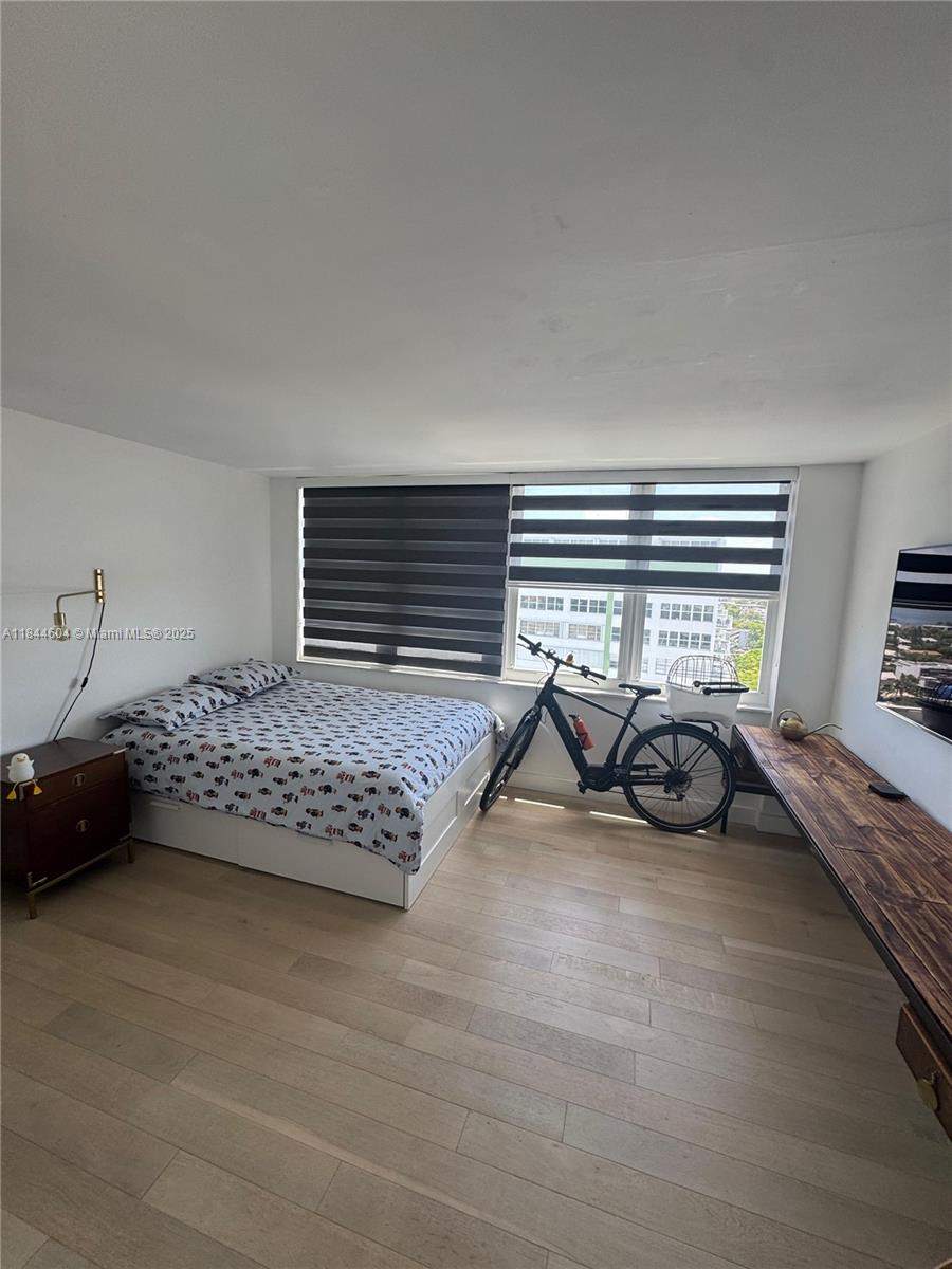 BAYVIEW TOWERS CONDO SOUT - Residential