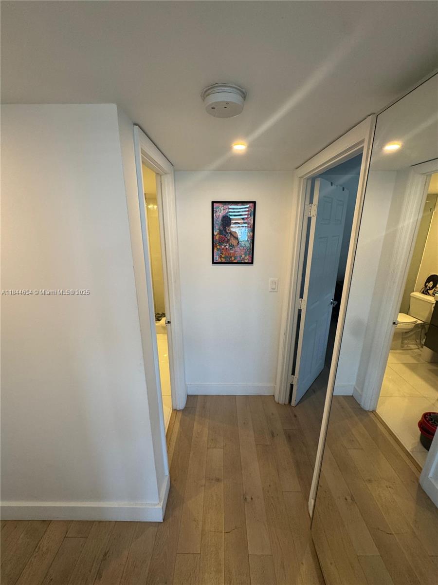 BAYVIEW TOWERS CONDO SOUT - Residential