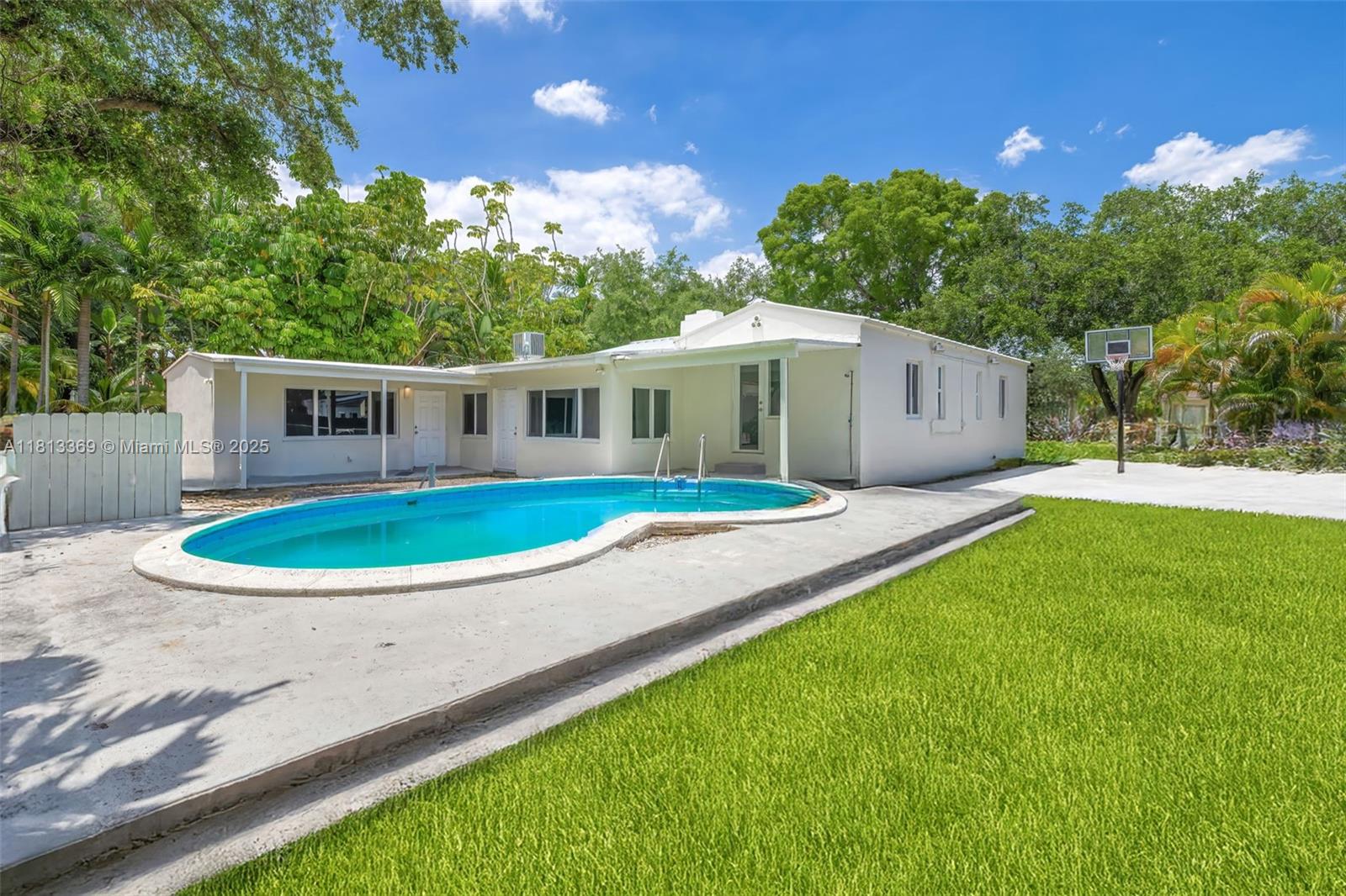 MIAMI SHORES SEC 1 AMD - Residential