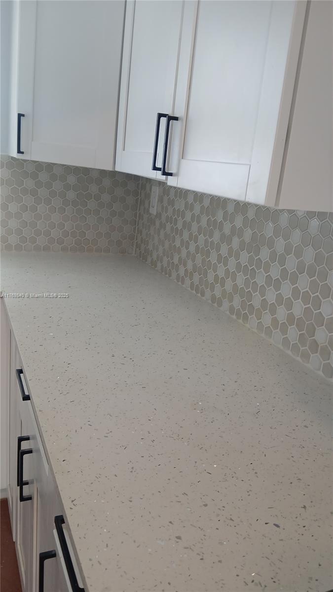 HOLLYWOOD BEACH HEIGHTS S - Residential