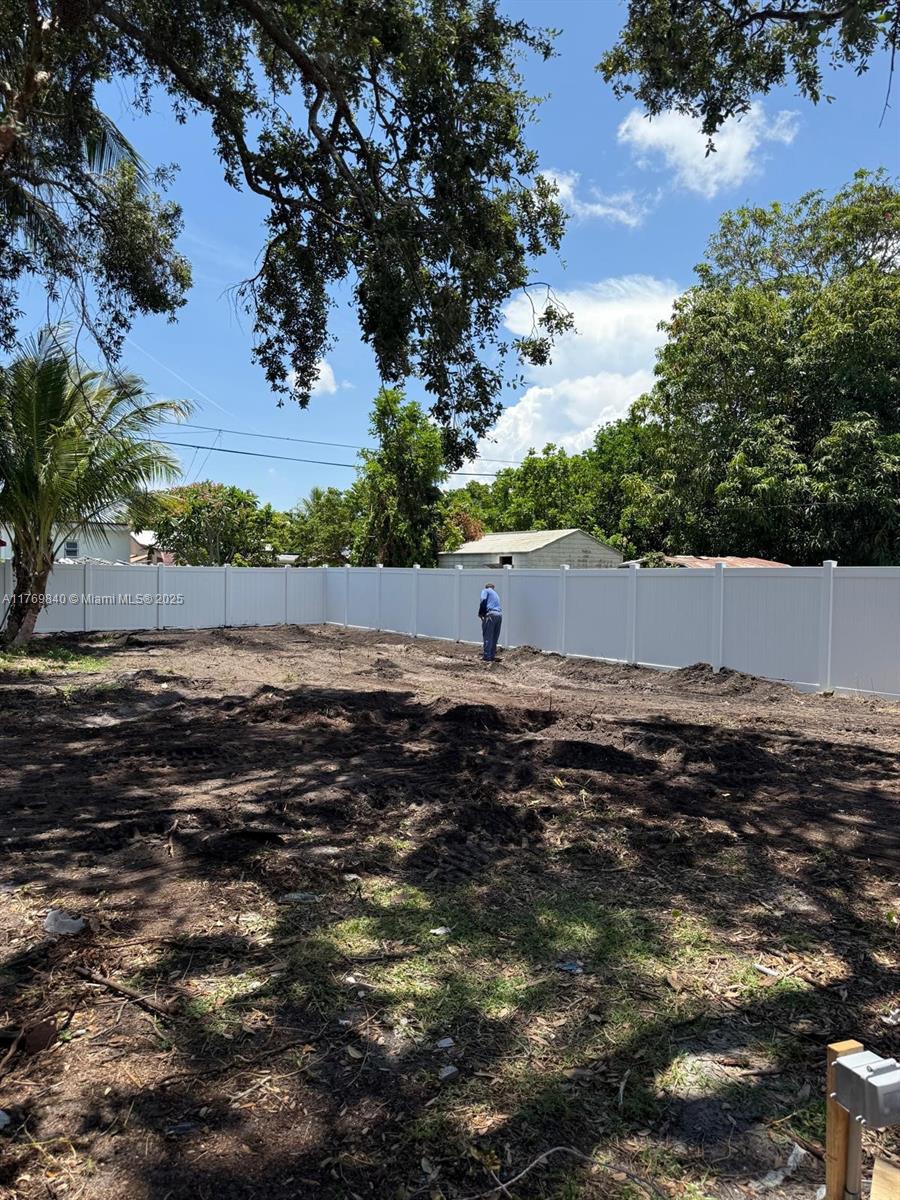 HOLLYWOOD BEACH HEIGHTS S - Residential