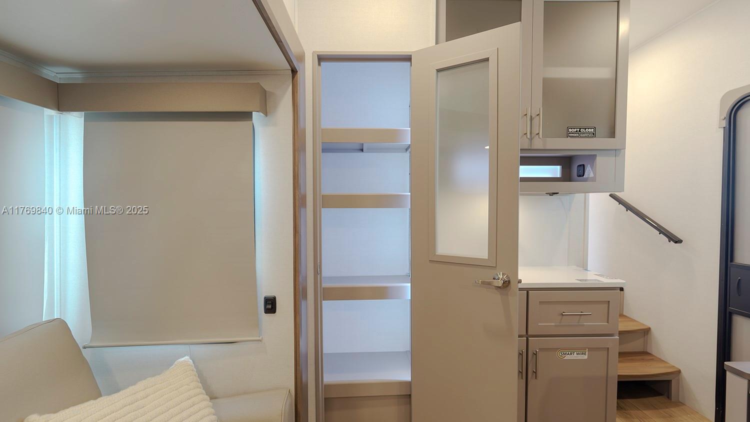 HOLLYWOOD BEACH HEIGHTS S - Residential