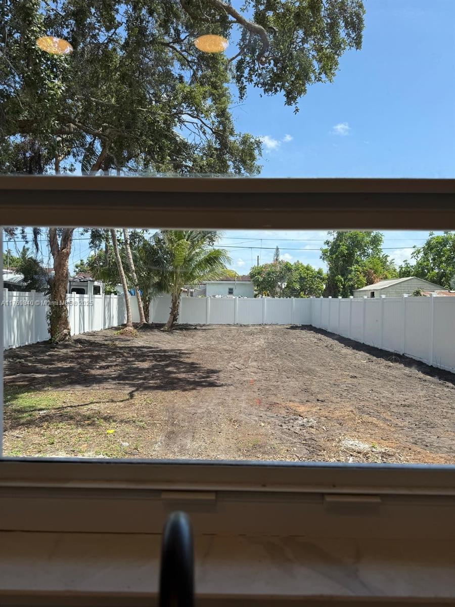 HOLLYWOOD BEACH HEIGHTS S - Residential