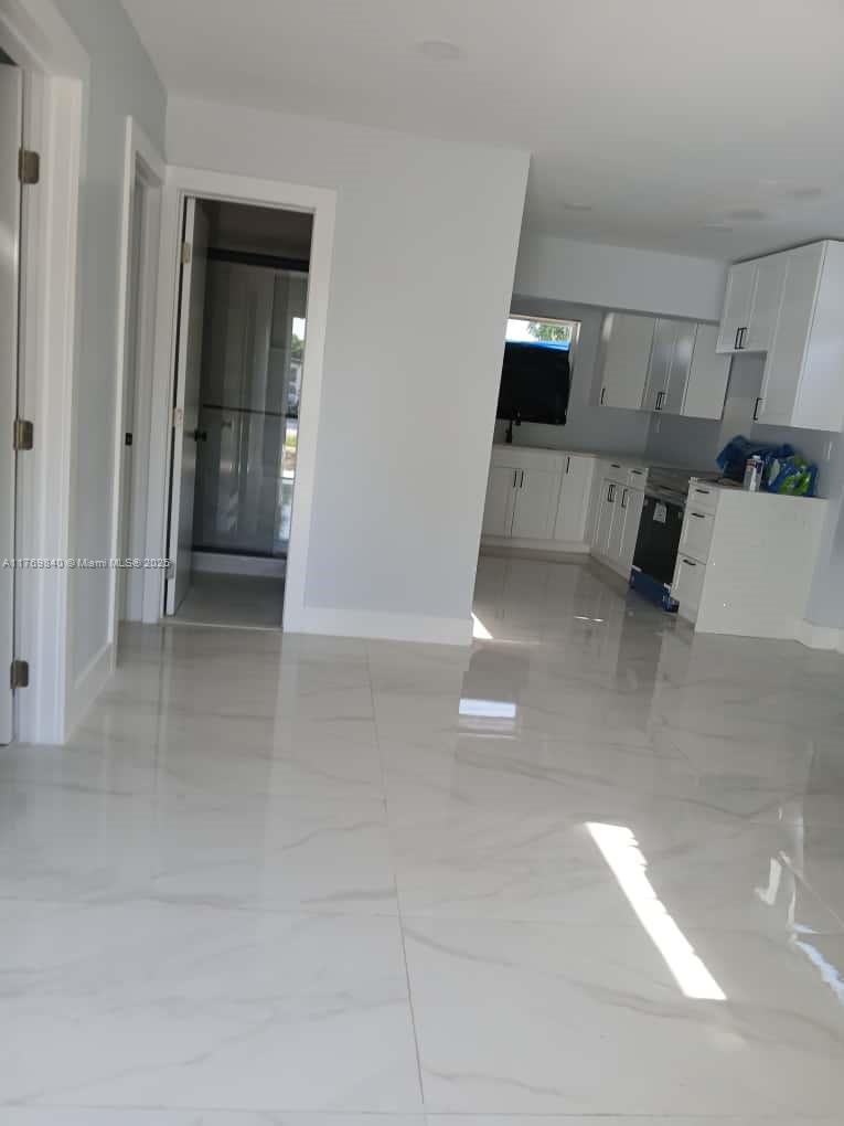 HOLLYWOOD BEACH HEIGHTS S - Residential