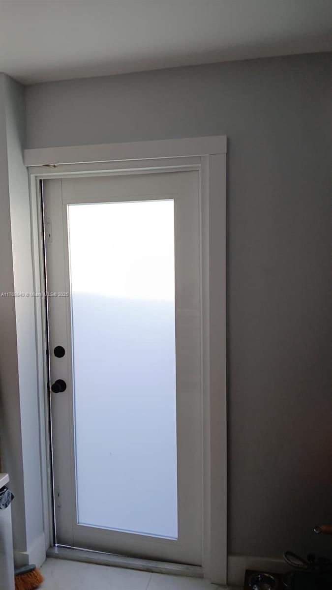 HOLLYWOOD BEACH HEIGHTS S - Residential