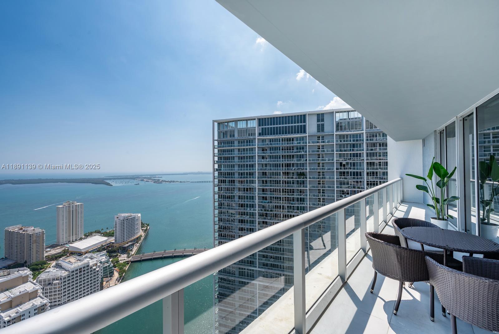 ICONBRICKELL CONDO NO 1 - Residential