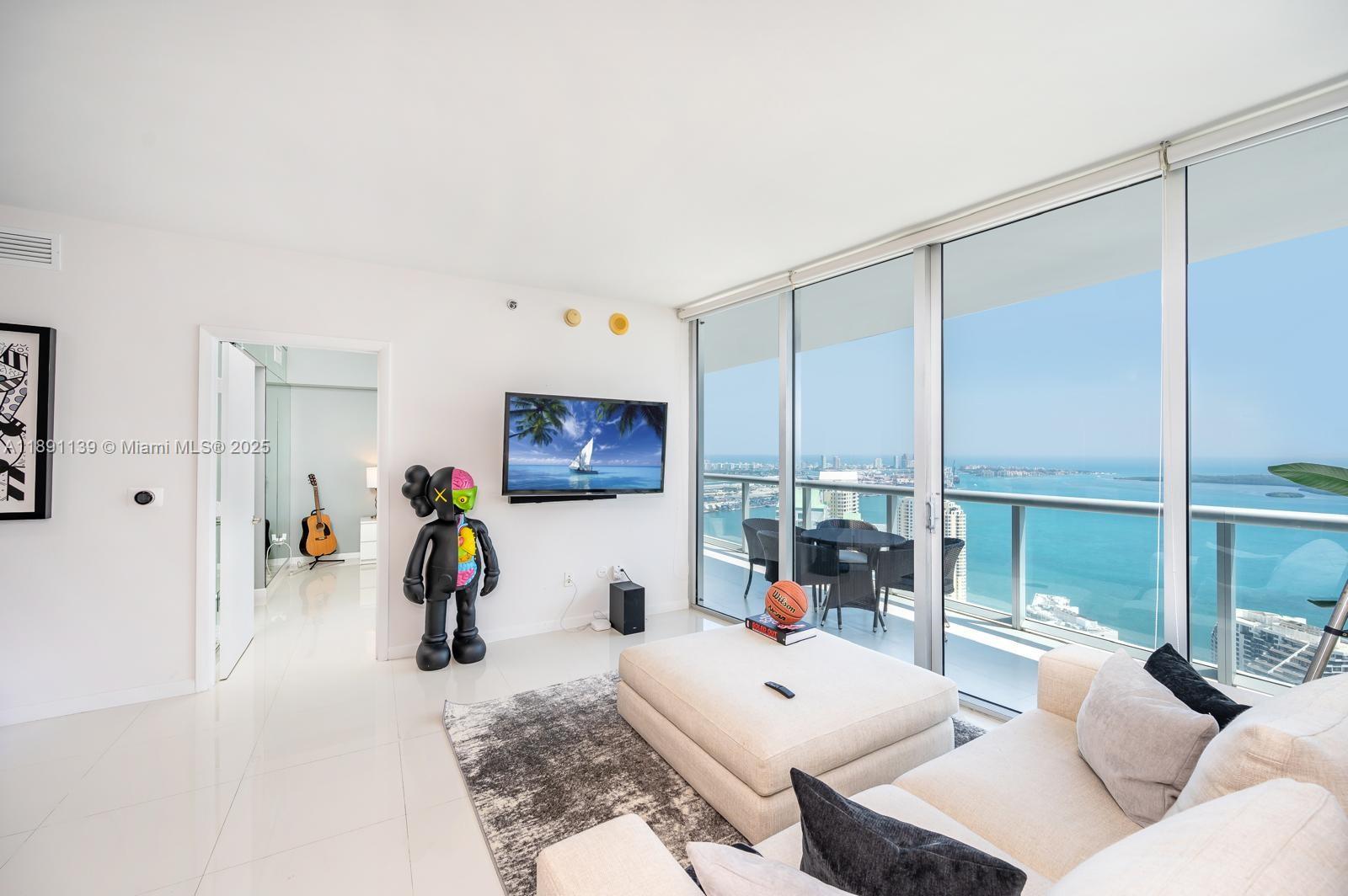 ICONBRICKELL CONDO NO 1 - Residential