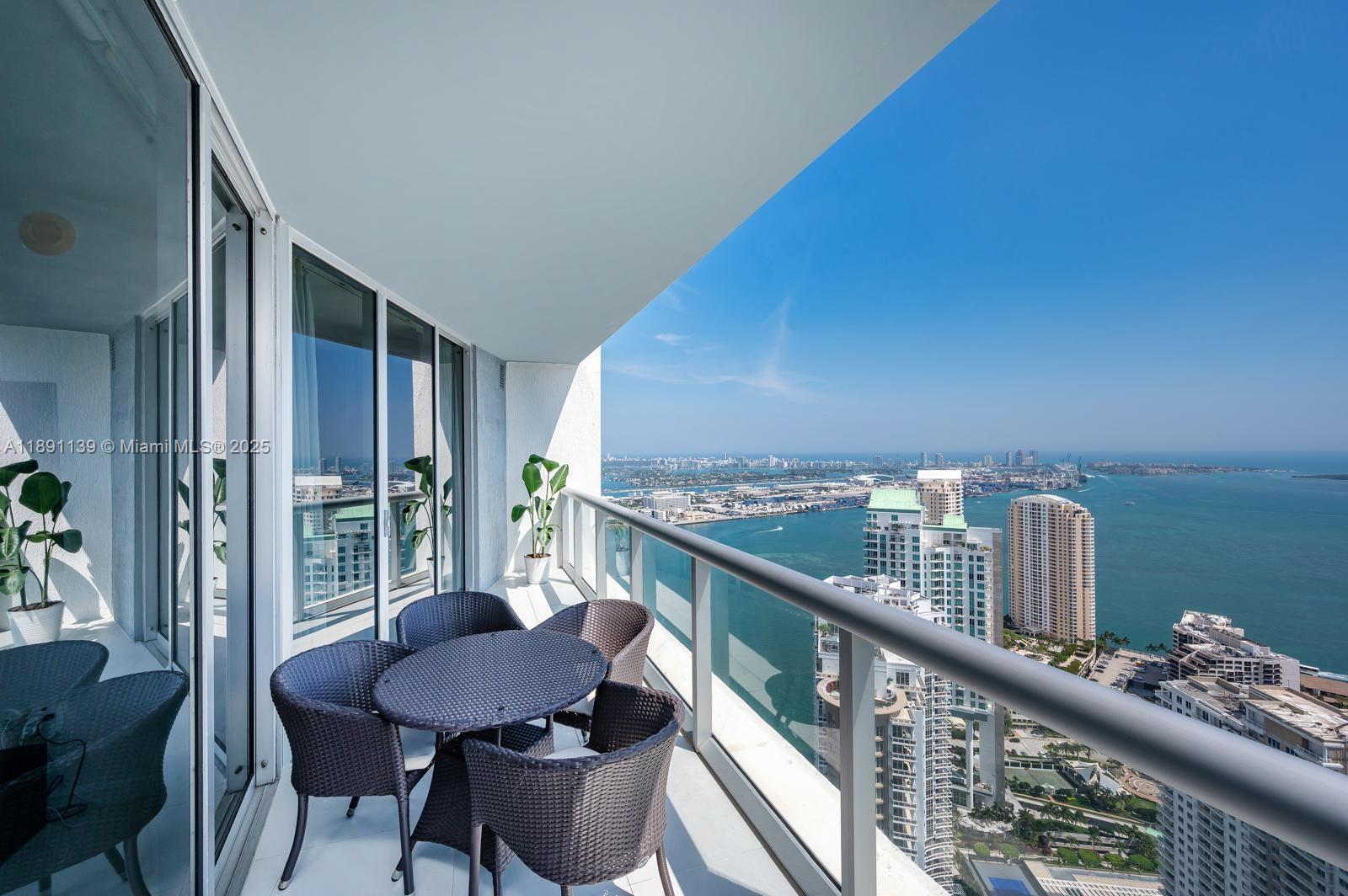 ICONBRICKELL CONDO NO 1 - Residential