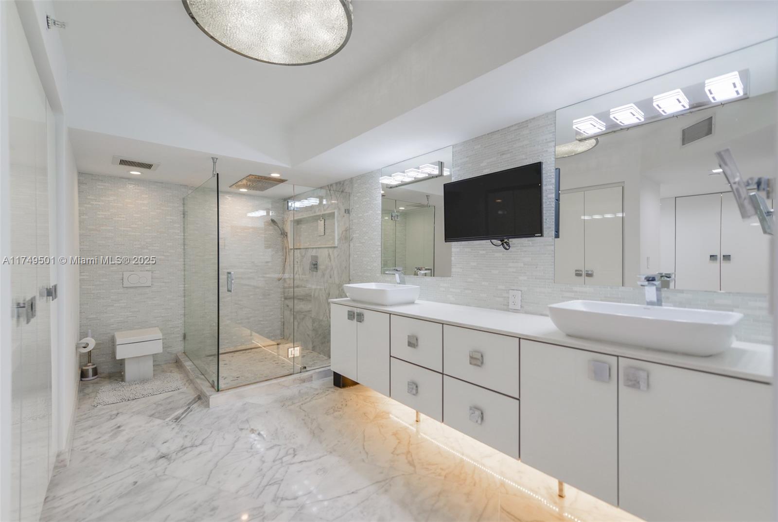 MYSTIC POINTE CONDO NO TW - Residential Lease