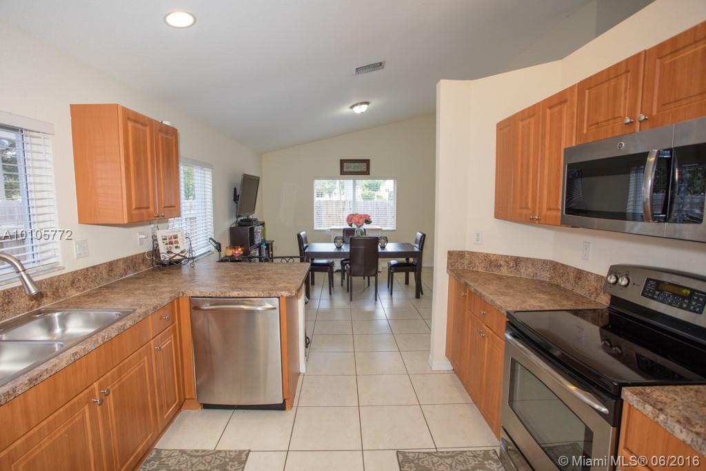 C B Palms - Residential