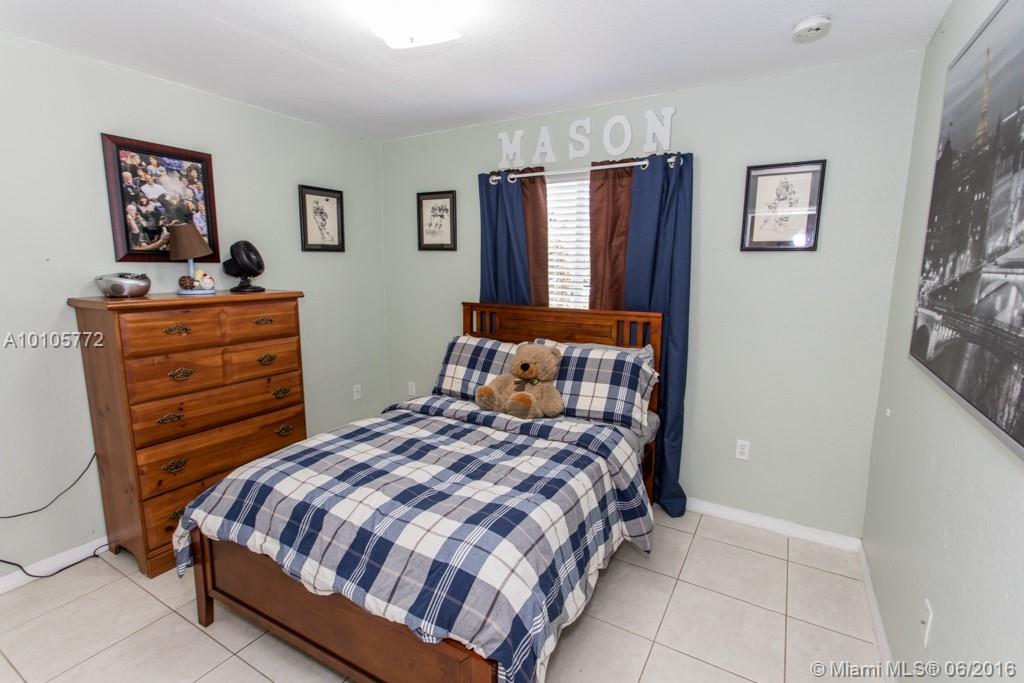 C B Palms - Residential