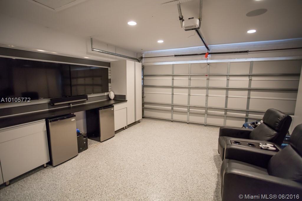 C B Palms - Residential