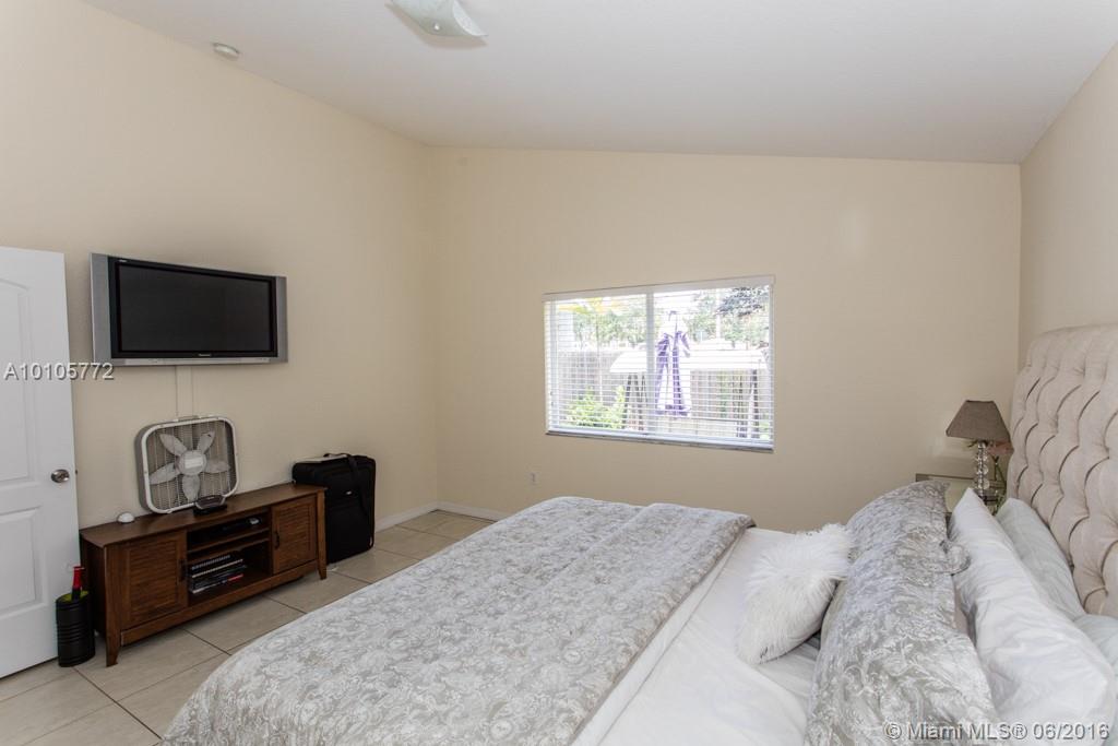 C B Palms - Residential