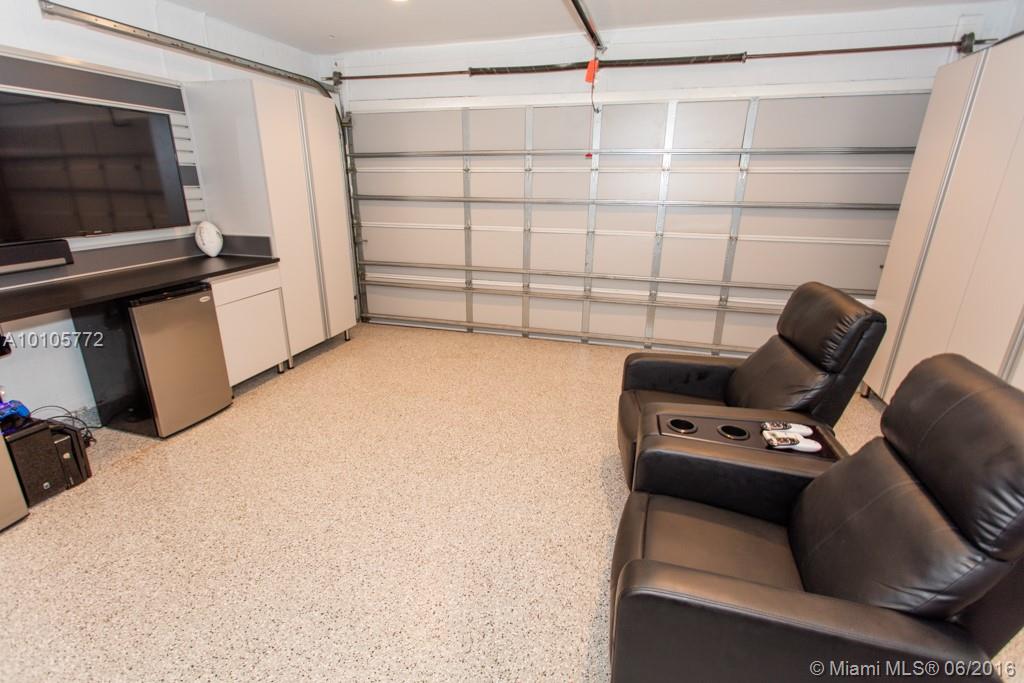 C B Palms - Residential