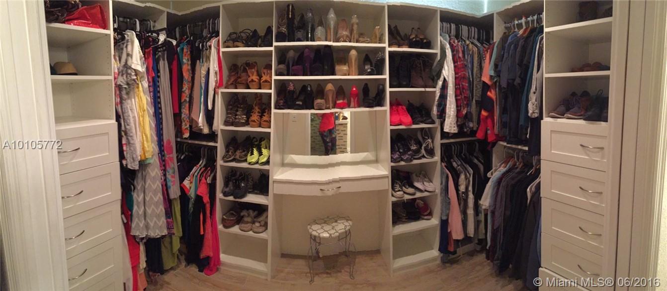 C B Palms - Residential