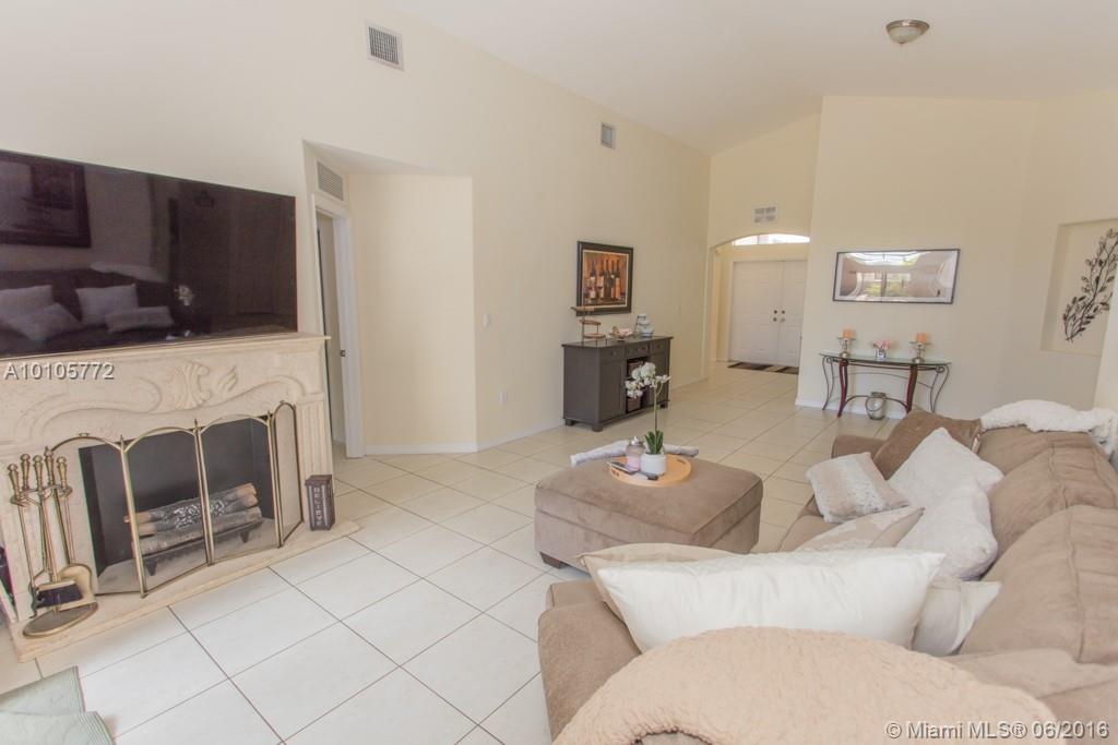 C B Palms - Residential