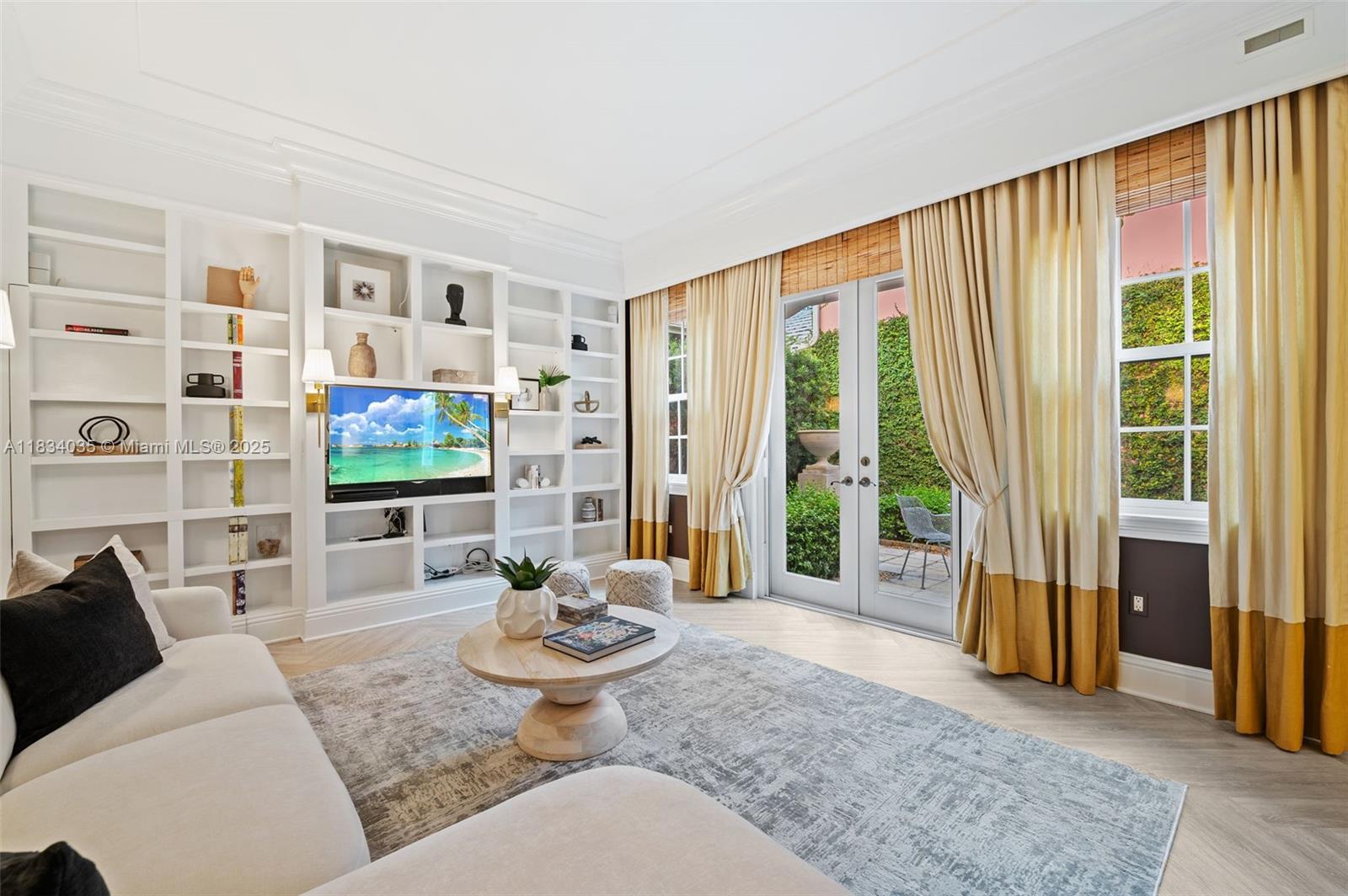 BERMUDA VLG AT CORAL GABL - Residential