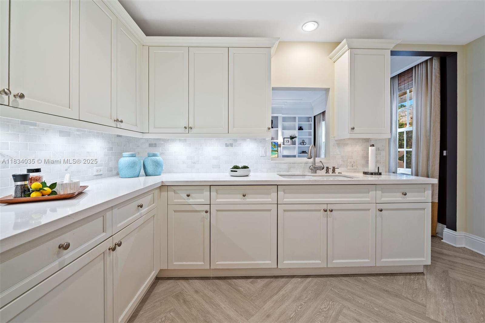 BERMUDA VLG AT CORAL GABL - Residential