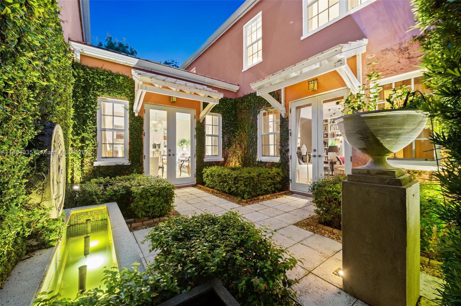 BERMUDA VLG AT CORAL GABL - Residential