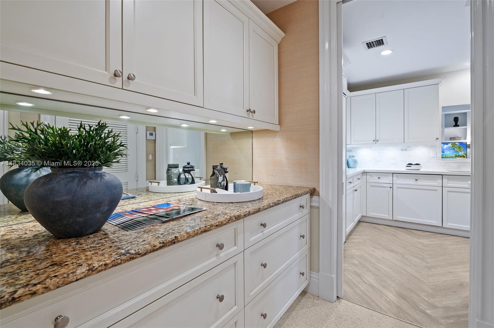 BERMUDA VLG AT CORAL GABL - Residential