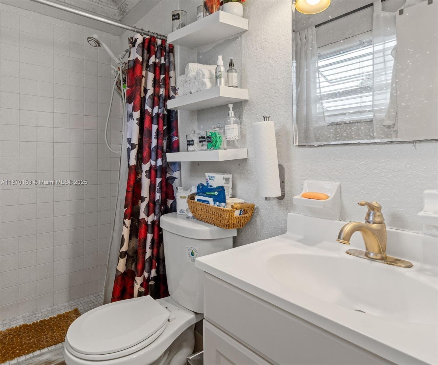 ENCLAVE SANDPIPER CONDO - Residential