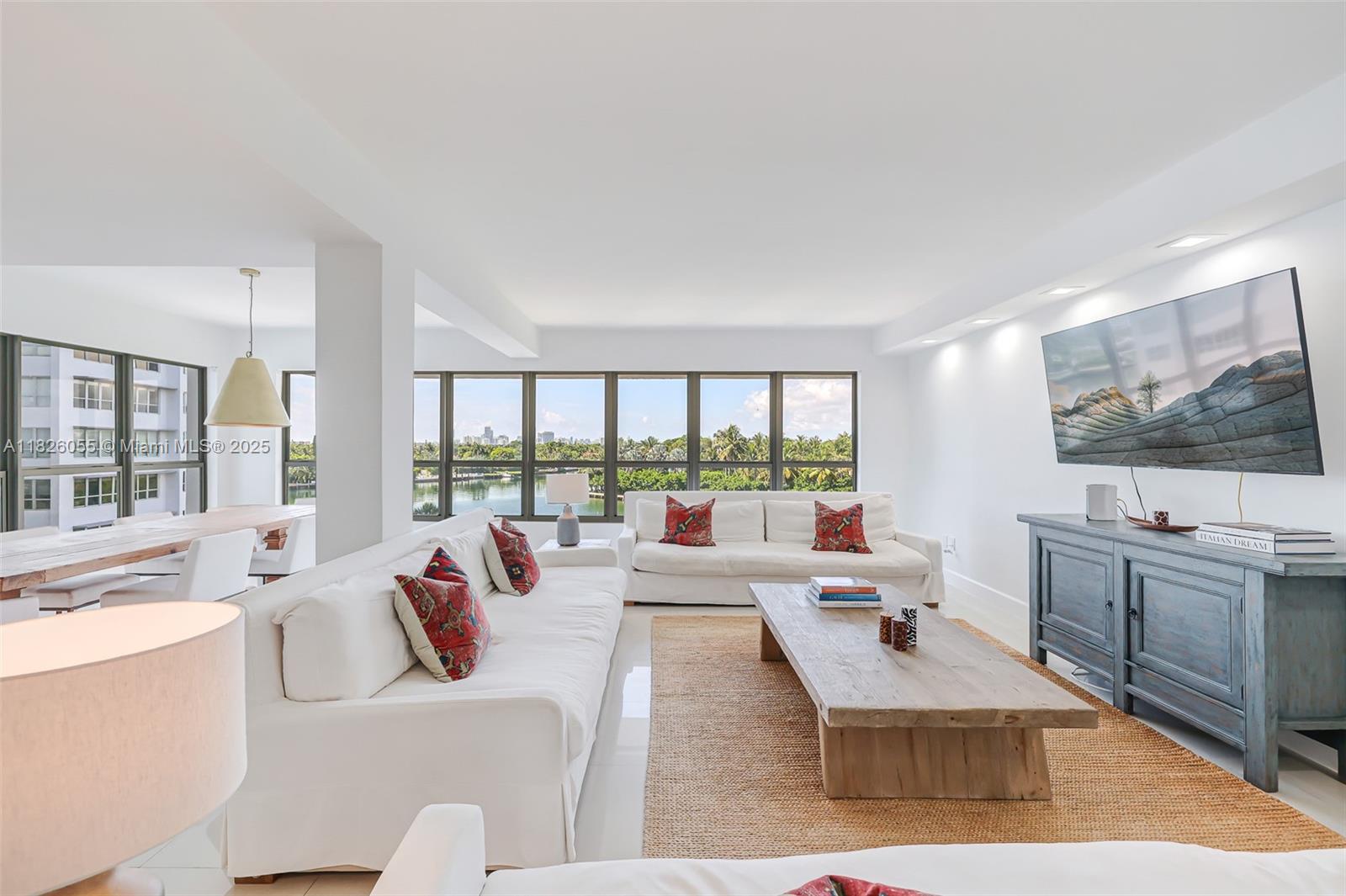9102 W Bay Harbor Dr 5-D